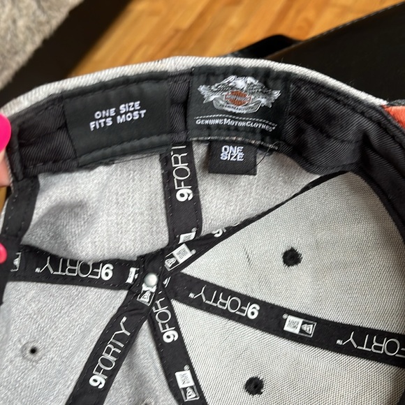NEW ERA HARLEY-DAVIDSON snap back hat. GUC. 2-toned grey and orange. One size. - Picture 7 of 8